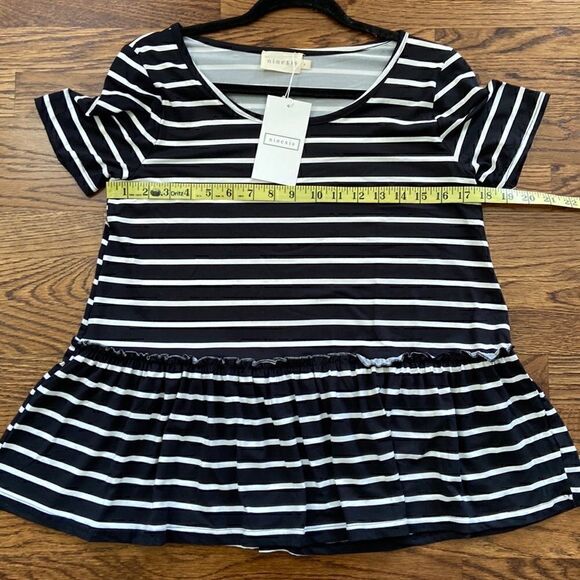𝅺last One! NWT Black and White Stripe Babydoll Top - Picture 11 of 12